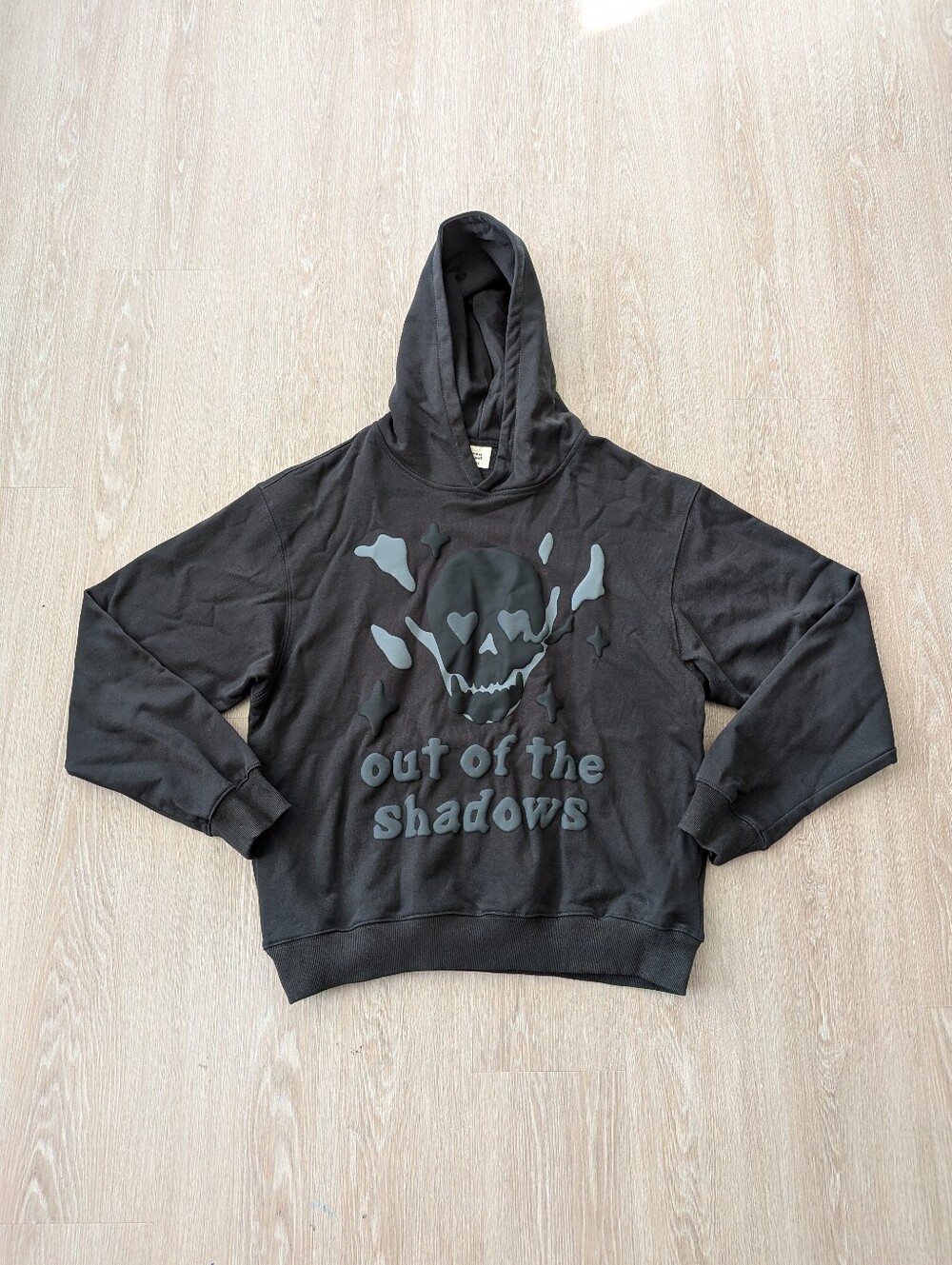 Broken Planet Hoodie Men's Large Out Of The Shadows Skull Graphic